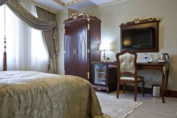 Welcome To Istanbul Bezmİ Tarab  Welcome To Istanbul Bezmİ Tarab