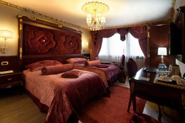  Welcome To Istanbul Glendam