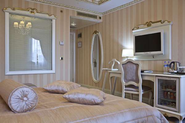 Welcome To Istanbul Gülzar  Welcome To Istanbul Gülzar