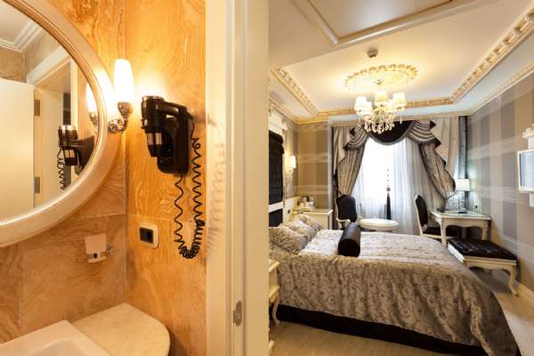  Welcome To Istanbul Suz Dlara